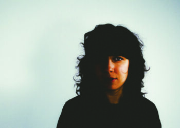 Portrait de Laura Cahen par Jérémy Soma