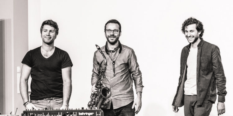 Back to C sort son premier album