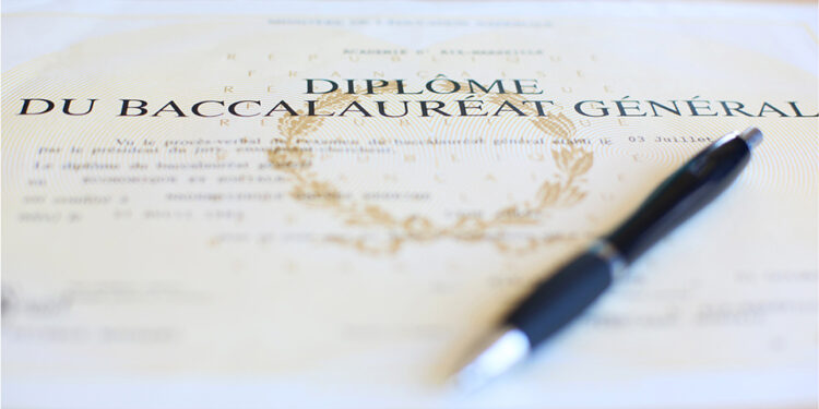 Le bac, monument historique