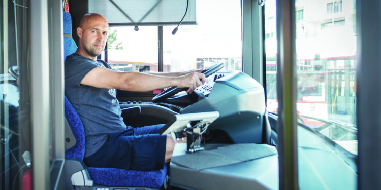 La Région recherche 300 conducteurs de car scolaire