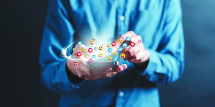 Addiction aux réseaux sociaux : comprendre le phénomène