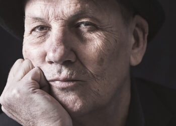 Denis Jaro Sinski : rock, rage et résistance