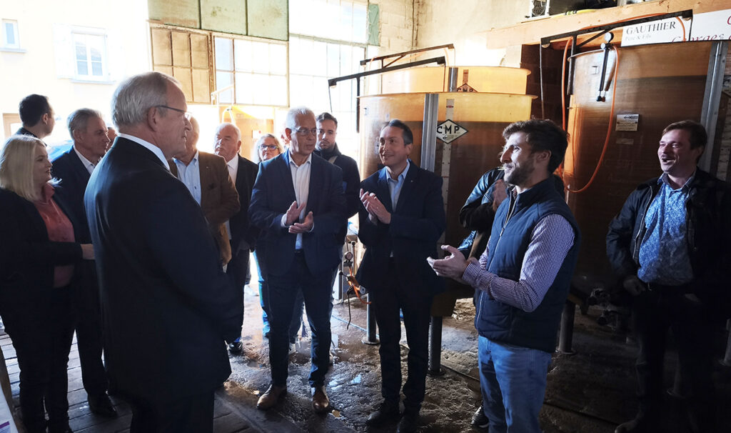Visite de l’Association des vignerons réunis du Saulnois à Vic-sur-Seille lors de la journée de territoire consacrée au tourisme.