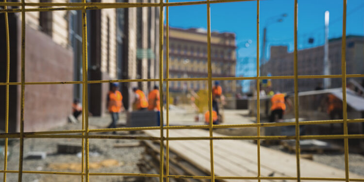 Chantier de construction d’un immeuble en 2025, symbole des enjeux du BTP.